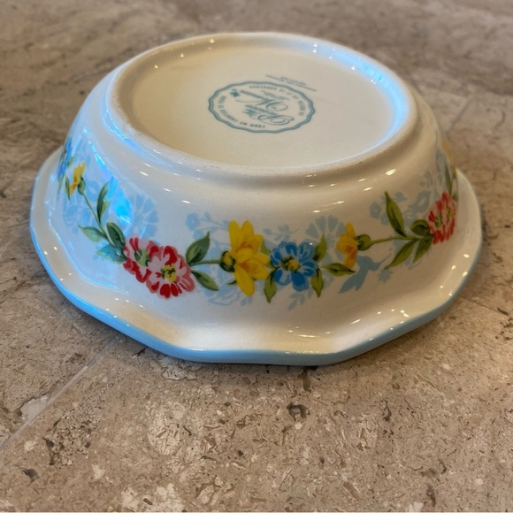 Pioneer Woman  Sweet Rose 5.75  Inch Mini Ceramic Pie Dish - Picture 5 of 7